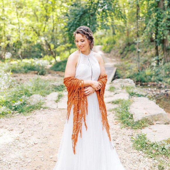 Meet your Posher, Beth - Picture 2 of 8